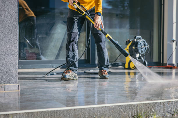 Best Animal Enclosure Cleaning  in Georgetown, TX